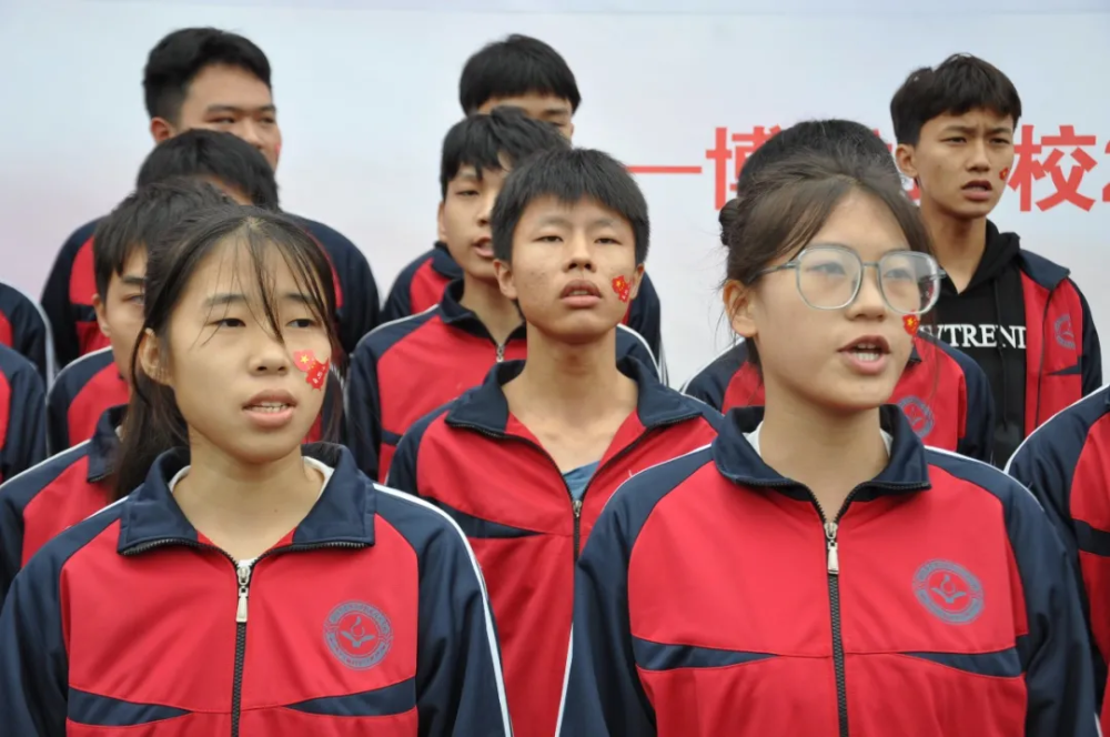 博雅职校举行"文明风采德育实践系列活动"之建制班合唱比赛