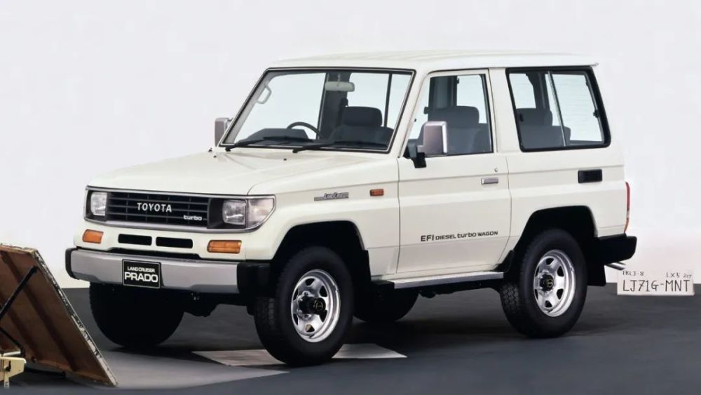 就在帕杰罗诞生3年后的1984年,丰田推出了第4代陆巡lc7系,并在陆巡7系