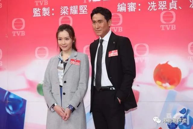 TVB视帝视后再演情侣，23岁小生挑战演视后儿子