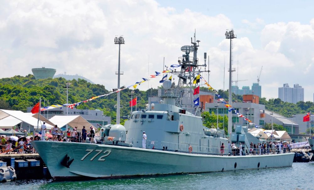 037ii型就是大家常说的"红箭"级,源于037型猎潜艇.