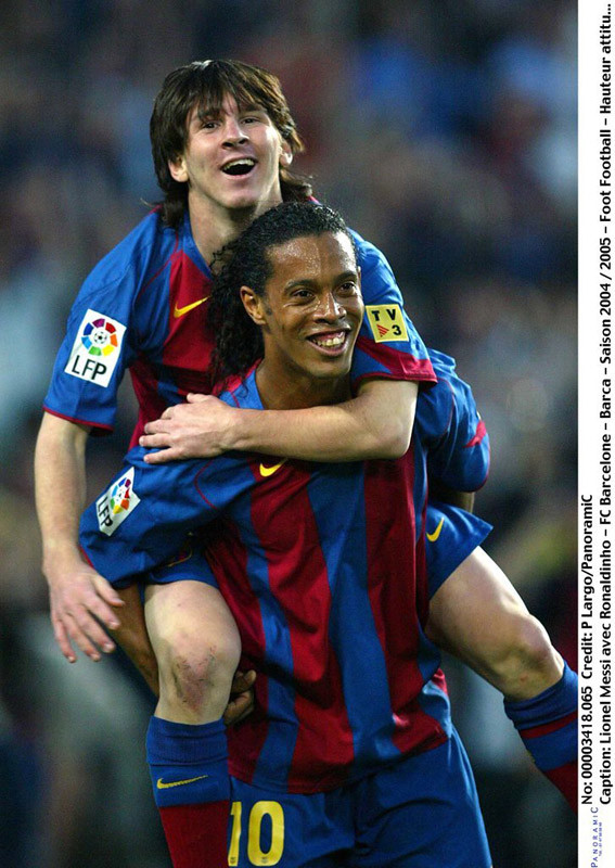 本场比赛,小罗在王子球场见证了梅西的一场完美演出.