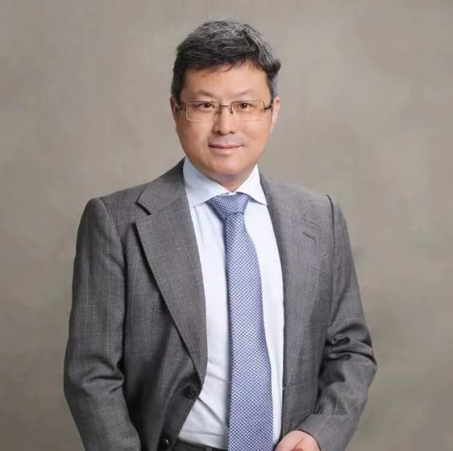 浙江省中医院骨伤科主任童培建遇到过好多"轻松骨折"的病例.