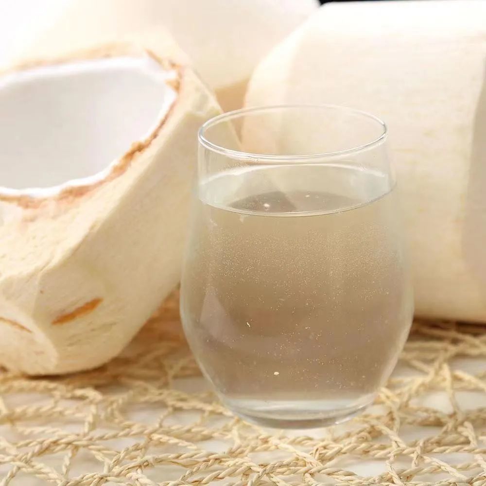 网红椰青5348元9颗平均一颗不到6元比家楼下超市还便宜