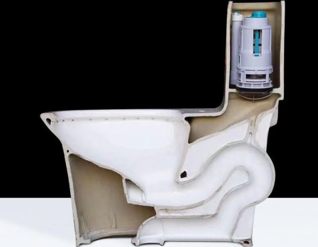 明明虹吸式马桶更好用为啥还有人用直冲马桶到底谁最实用