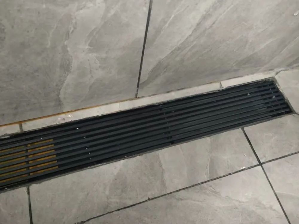 条形地漏万般好只有爱积污水这一点受不了怎么破