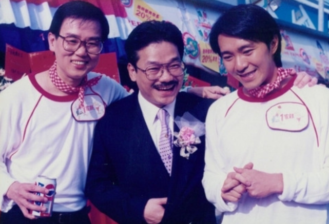 家道中落,陪伴患癌妻子15年,75岁老当益壮|黄百鸣|周星驰|黄家驹|麦嘉