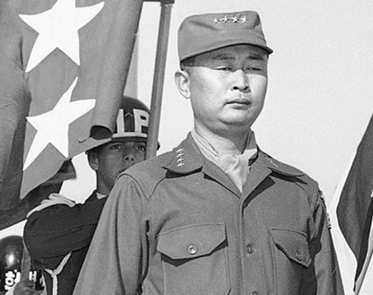 白善烨,韩国首位陆军上将,听闻志愿军指挥官姓名后,竟不战而逃