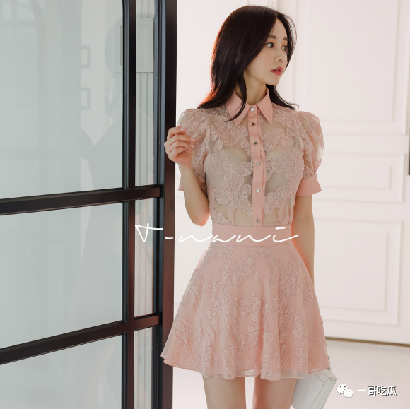 【每日一珠】弥花香醉粉桃罗裳金丝雕纹裙