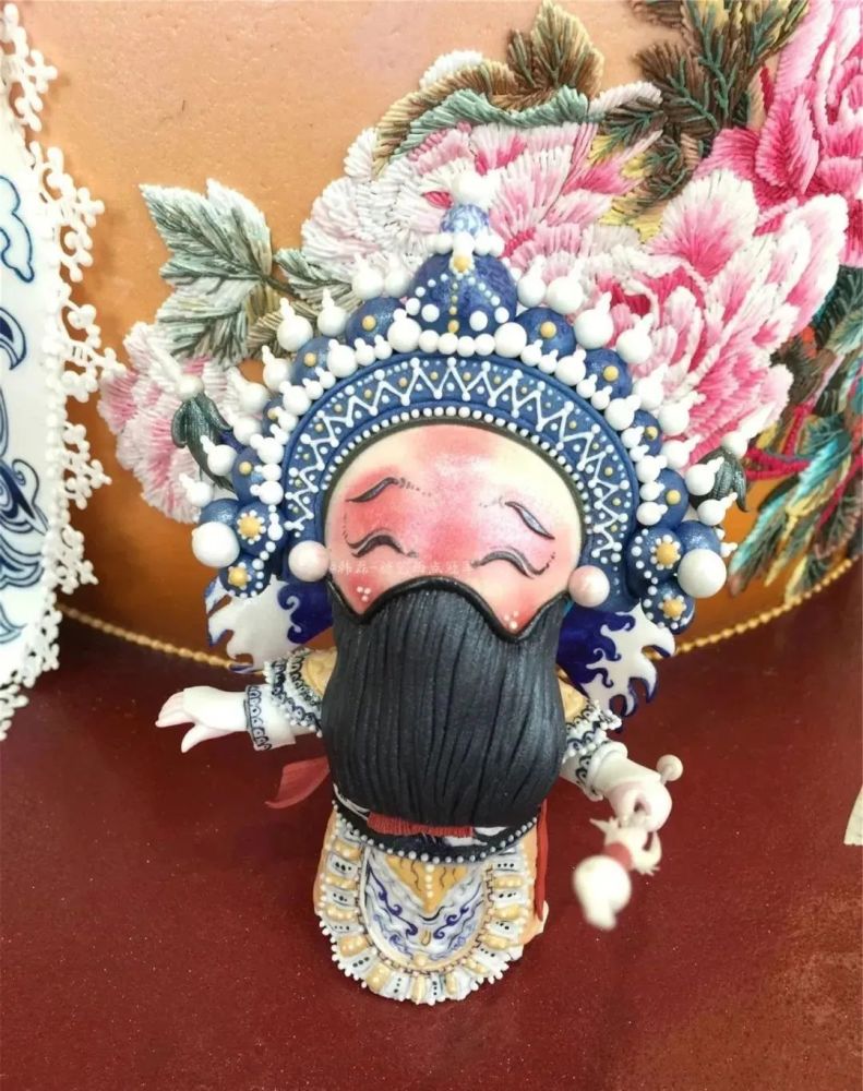 盐设计·韩磊:巧克力可不仅仅是吃的,当外国人发明的"翻糖"遇到唐三彩