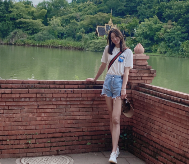 王辰玥晒美照略显调皮已退役令人不舍若无伤病或可争奥运席位