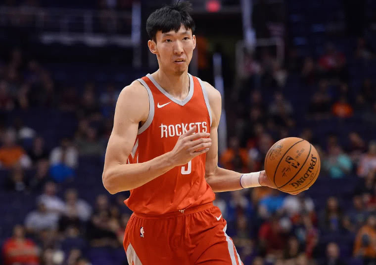 周琦 深度分析，大魔王周琦在NBA一年零两个月，为什么就被淘汰了？