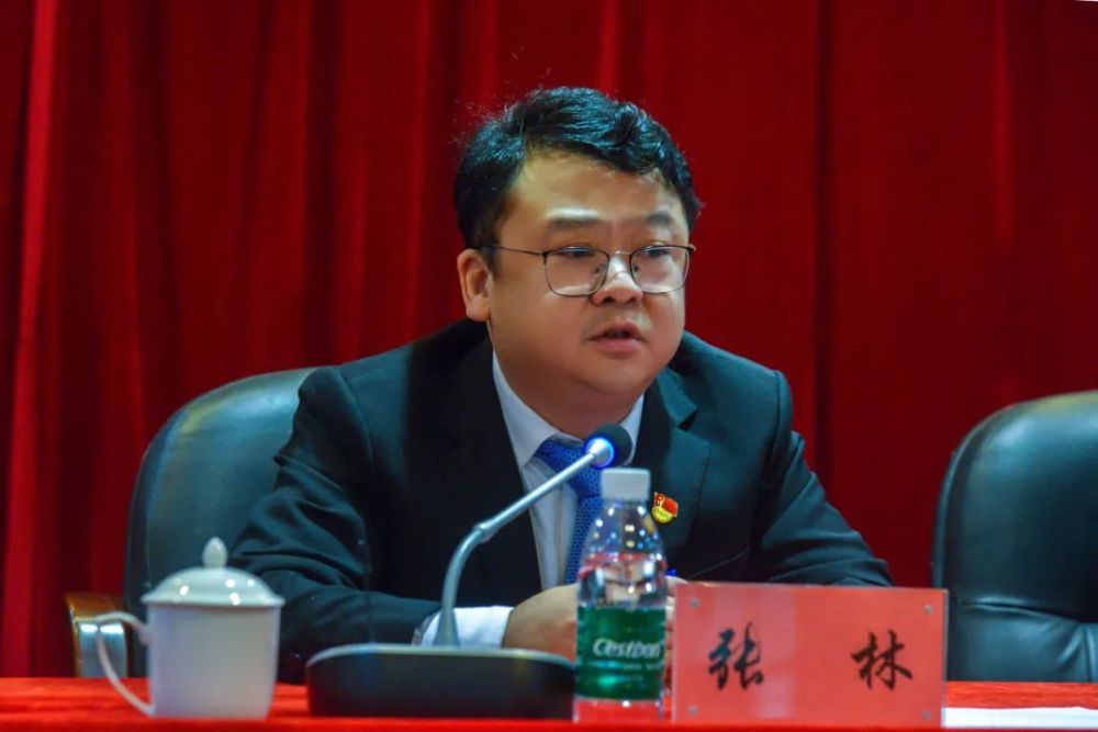 区政协工委主任张林主持闭幕大会伍罕鸣强调,区工委将一如既往地