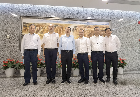 县委书记蓝贤林带队赴深圳开展对接考察