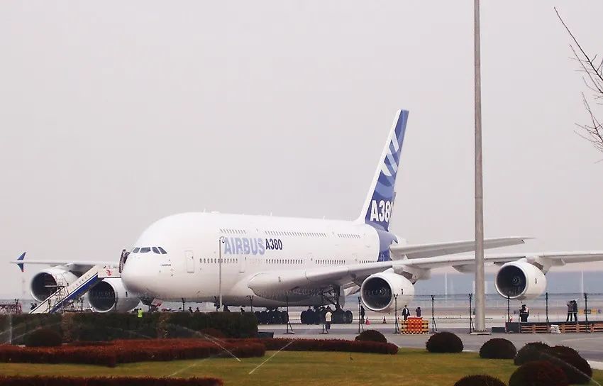 為什麼現有的空客a380飛機不會改裝成貨機