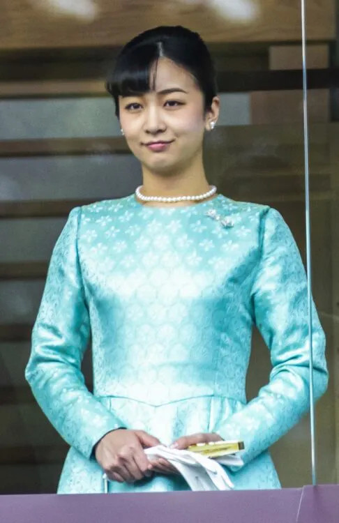 真子公主婚后所有的重担都压在佳子身上姐姐成了这家的扶弟魔