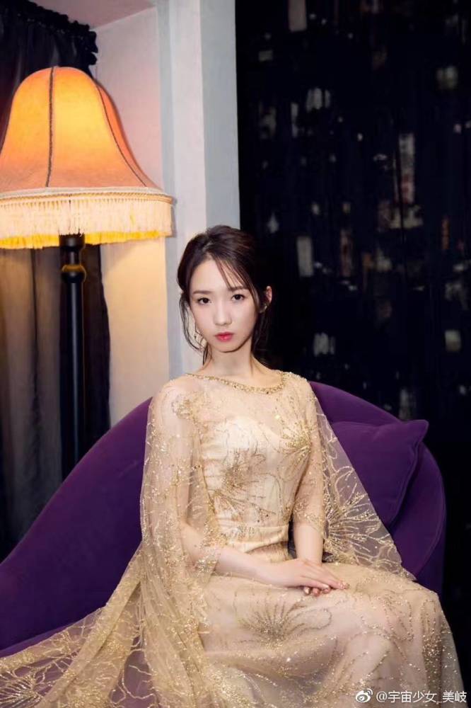 孟美岐-洛阳外国语学校