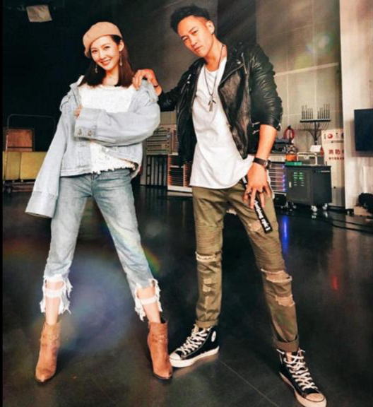 林依晨结婚7年生下小公主 曾说考虑生二胎 育儿方式和母亲相似 腾讯新闻