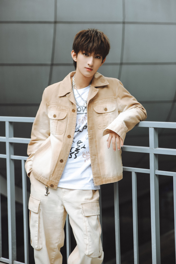 龙韬小分队巡演杭州正式开唱超燃首站成大型蹦迪现场