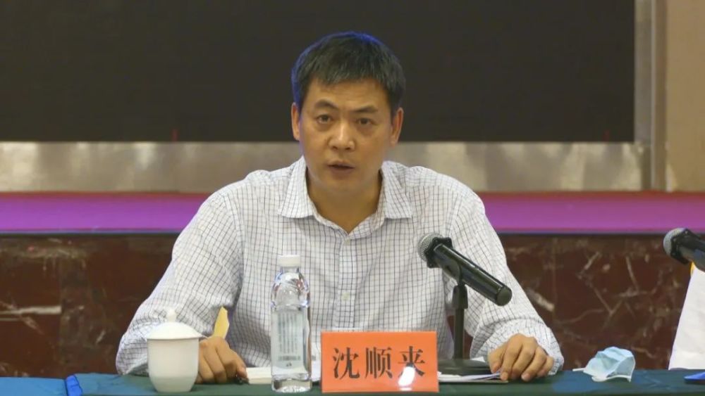 沈顺来从全县财政工作出发,围绕向上争取资金,盘活闲置土地和闲置厂房