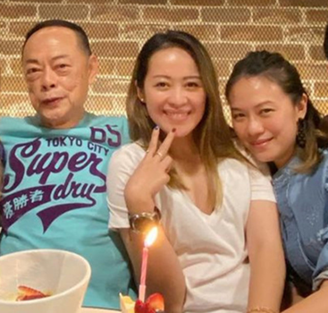 罗乐林与家人庆73岁生日,3个女儿美貌出众,妻子息影20年罕露面