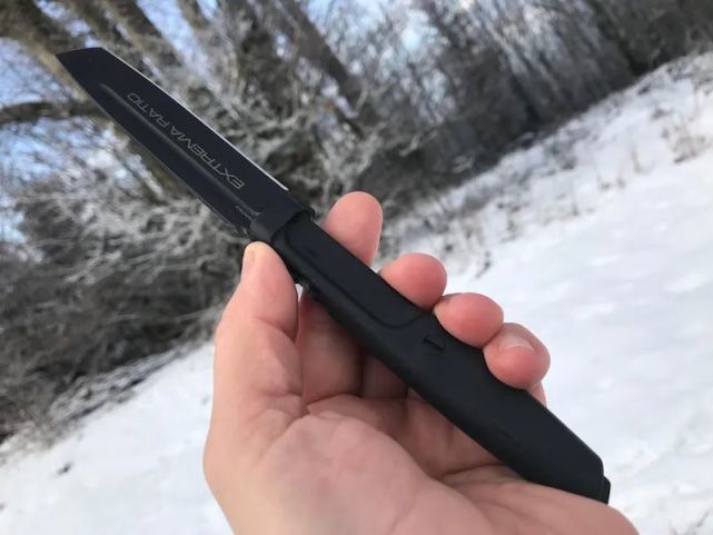 极端武力的曼巴蛇系列有多种颜色,狼灰色,狼棕色,游骑兵绿色,战术黑.