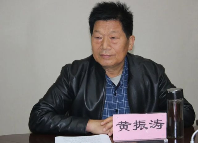 工作专题培训,邀请咸阳市检察系统宣传能手黄振涛老师为干警们授课