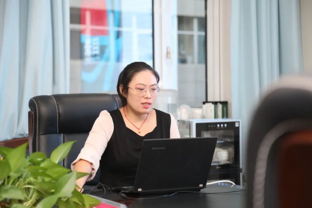 专家普外科二病区李震教授,骨科二病区王岩峰教授,消化内科林艳教授