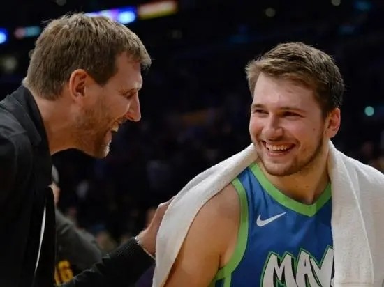 黄金 11.4亿NBA历史第一！96黄金和03白金都得靠后，卢卡和杨太强大了