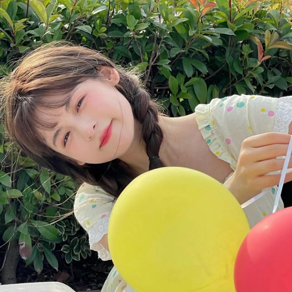 女生头像他活在我身上每一个角落逃不开