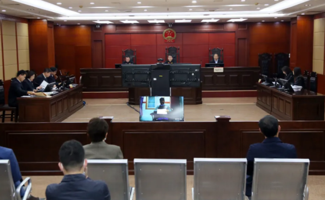 重庆证监局原局长毛毕华受审被指控干预ipo审核20年受贿4700万腐败