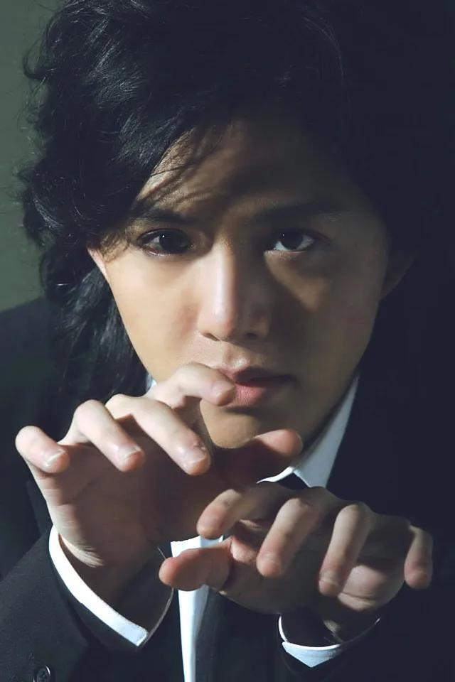 李云迪18岁成名39岁未婚花田里犯了错事业再开花却被自己断送前程朝阳