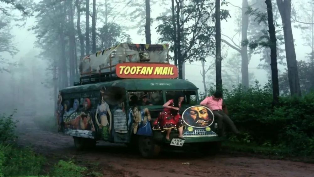 旅行房车排行_开着房车去旅行成热门,出发记得带上电小二户外电源