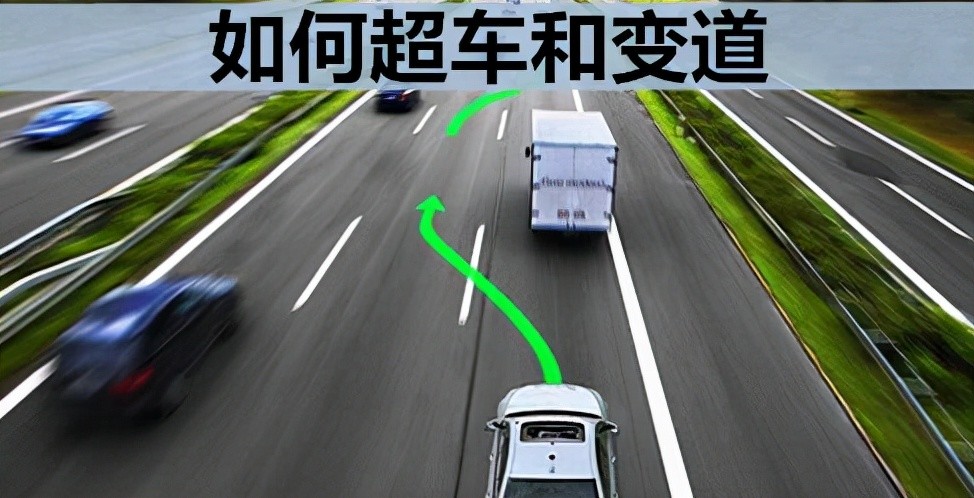 短短30秒连续变道超车7次导致路人严重受伤住院知道原因后网友怒了
