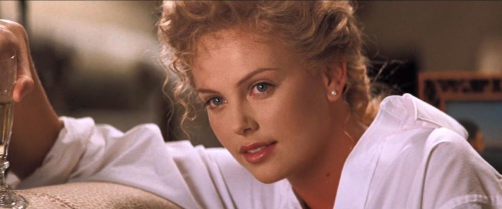 高分片《魔鬼代言人》,塞隆女王大尺度演绎,相见恨晚的电影佳作_腾讯