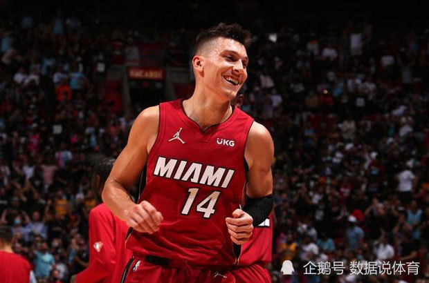 勇士 希罗27＋6＋5仍无缘今日最佳！对不起，你碰到NBA历史第一人了