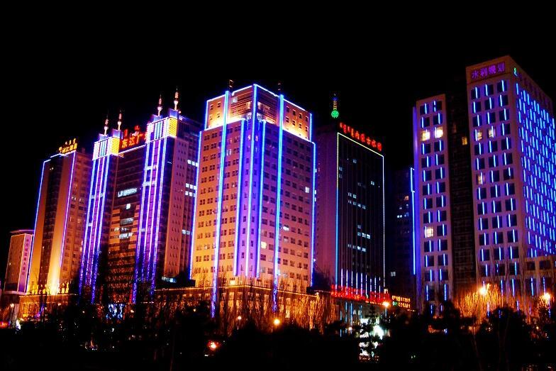 呼和还特人口_呼和浩特人口分布:玉泉区52.46万人,和林格尔县16.25万人