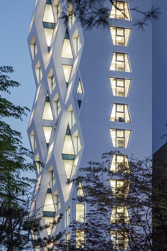 "之"字型结构立面 / maaps architects cooperation