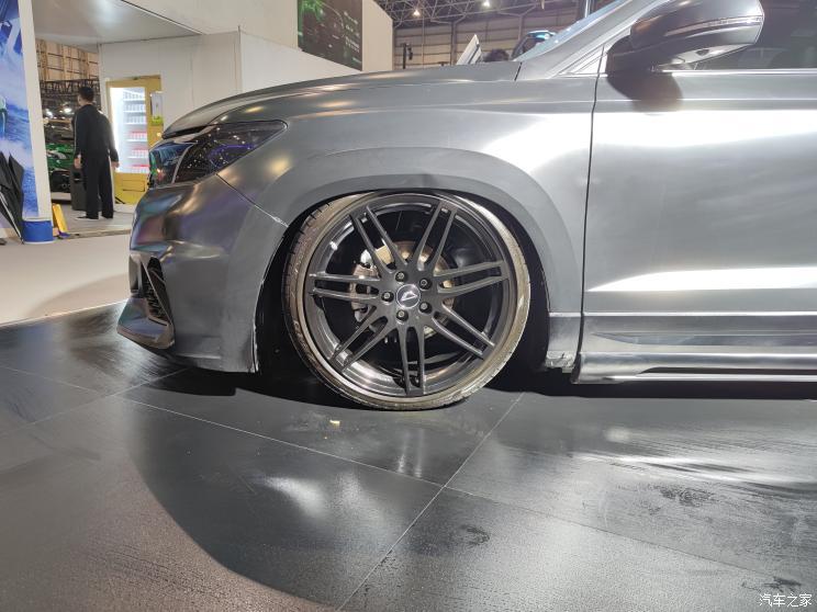 中国国际汽车改装展:捷达vs7绅士版亮相