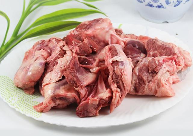 這幾個部位肉鮮滑嫩,不腥還不柴|梅花肉|護心肉|豬裡脊肉|豬肉|豬蹄