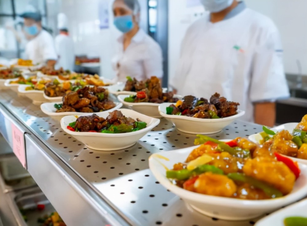 华中农业大学的食堂出现天价扣肉薅羊毛薅到学生身上了