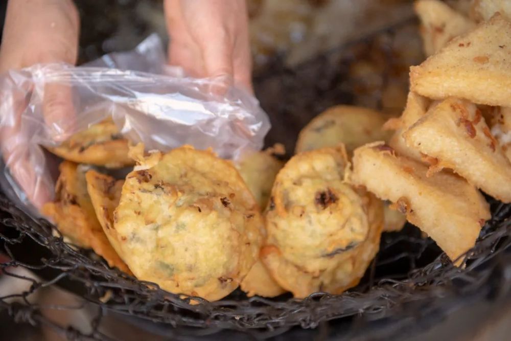 平潭海蛎饼的做法(平潭海蛎饼的做法窍门)