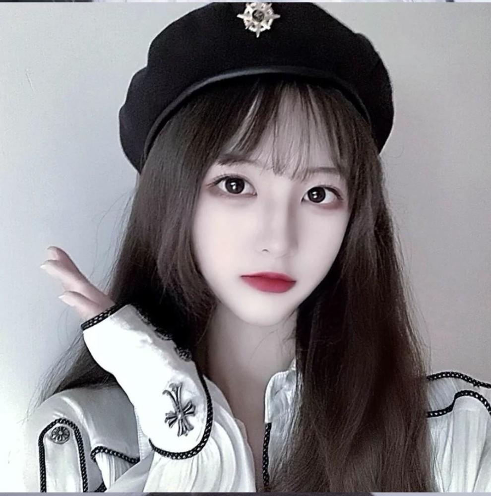 让人心动的小众宝藏女生头像