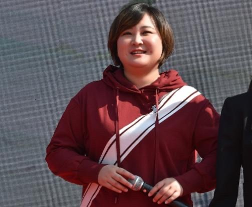 贾玲11年前的老照片,甜美度远超小花,并不是因为贪吃而发胖