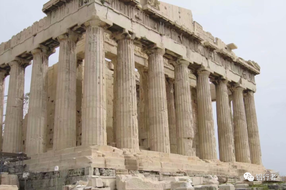 木头和石头藏在时光里的中西方建筑美学