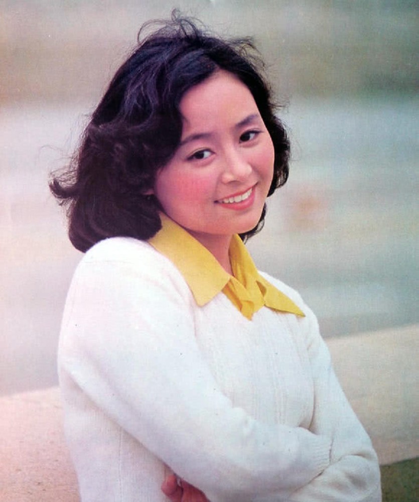 因《庐山恋》走红,巅峰期"弃夫出国",张瑜如今怎样了?_腾讯新闻