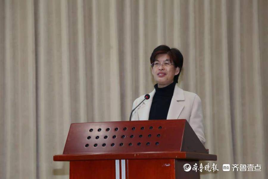 滕州市委常委,宣传部部长康凤霞在会上表示,当前,滕州正全力加快现代