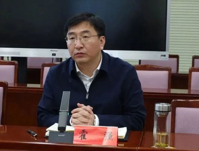 丰南区委副书记,区长霍强,副区长付竞楠出席会议. ▼▼▼