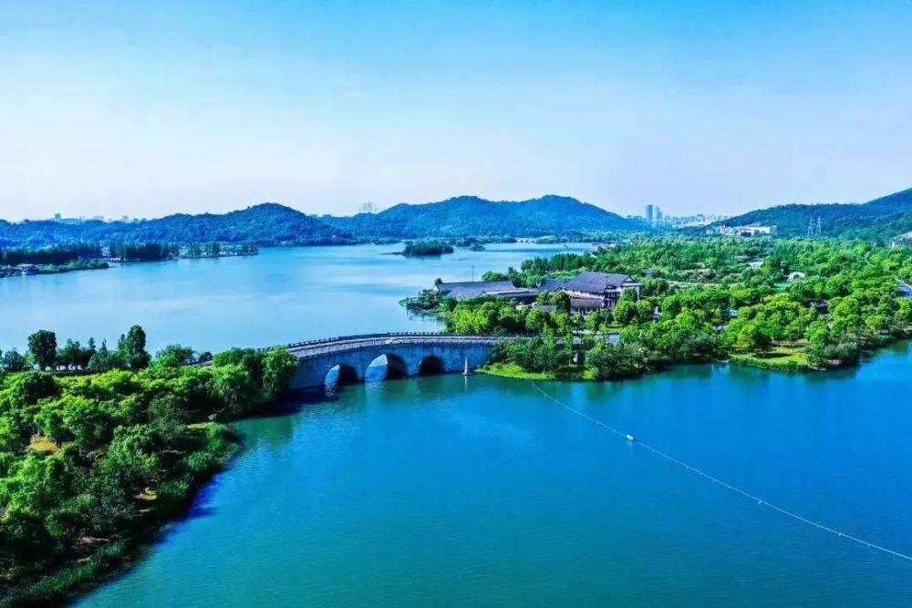浙江一个全天开放的湖泊,门票免费,打造成国家级旅游度假区