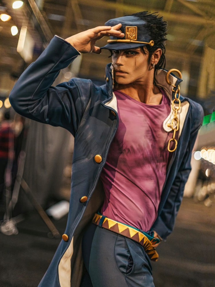 jojo这位coser的承太郎有棱有角神韵到位