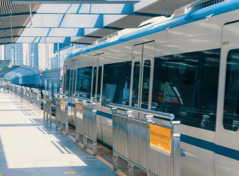 争创十佳丨1号线黄浦路站橙意彩虹守护全心为您服务